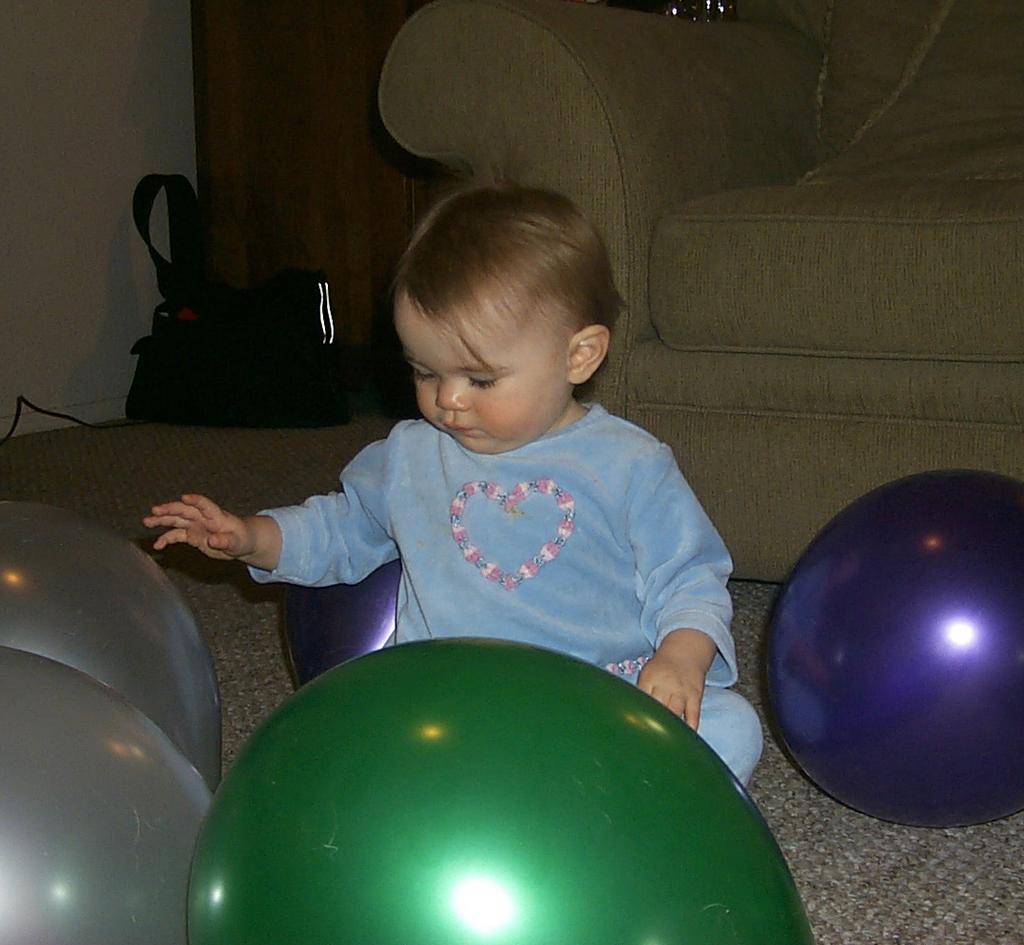 2003/01Jan/Justin Birthday/1024x768_P0004352.JPG
